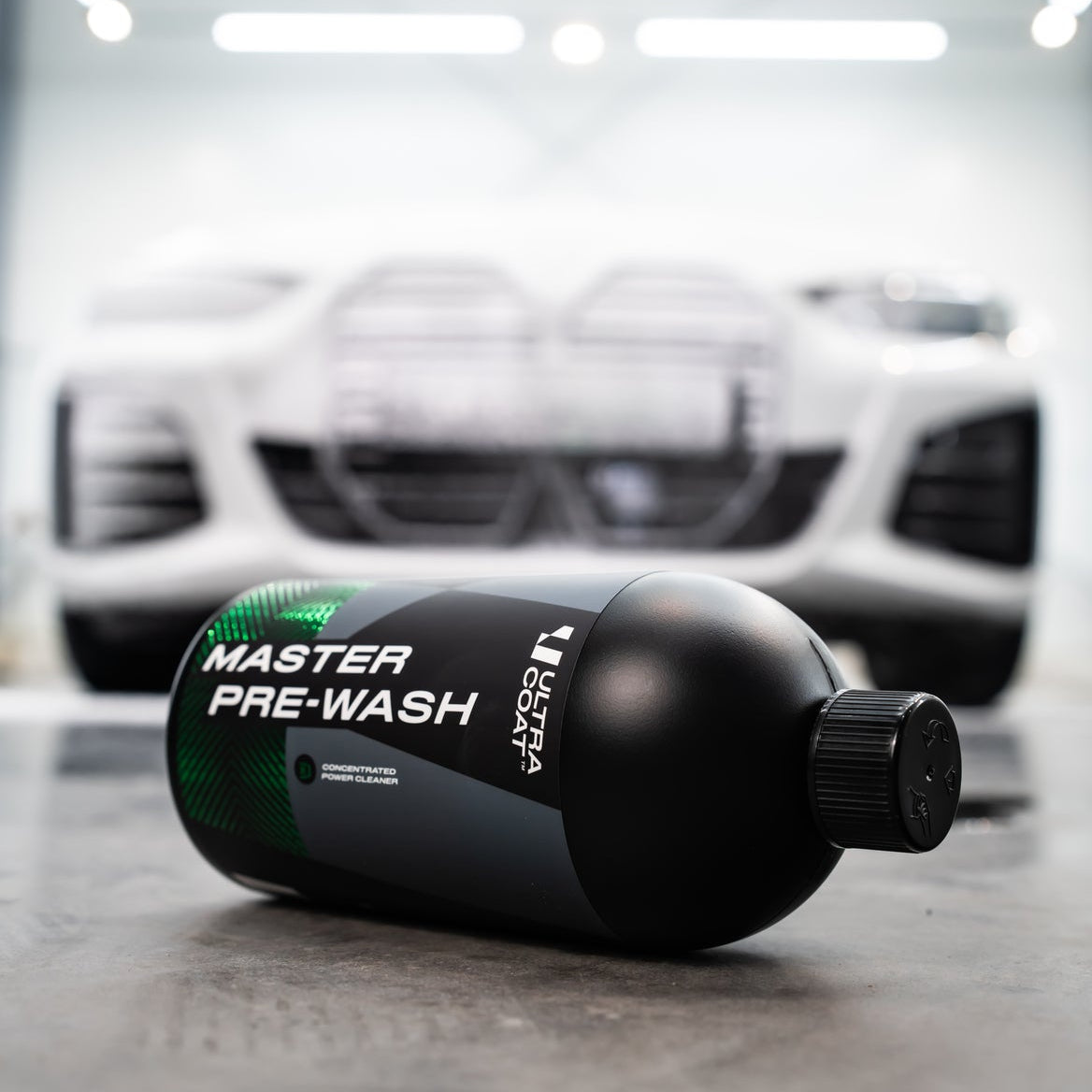 ULTRACOAT Master Pre-Wash – wielozadaniowy preparat do mycia wstępnego samochodu