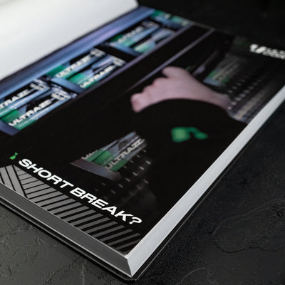 Otwarty kalendarz ULTRACOAT PRO 2026 – strony wewnętrzne